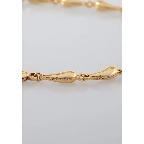 Authentic 1990 18k YG Tiffany & Co. Teardrop Bracelet Signed by Elsa Peretti - Picture 2 of 4